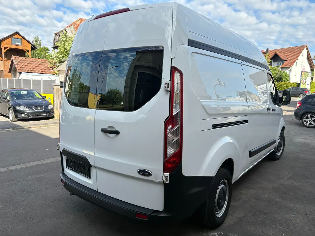 Ford Transit Custom 300 L2 H2 Motorschaden - Furgón: foto 4 Ford Transit Custom 300 L2 H2 Motorschaden - Furgón: foto 4