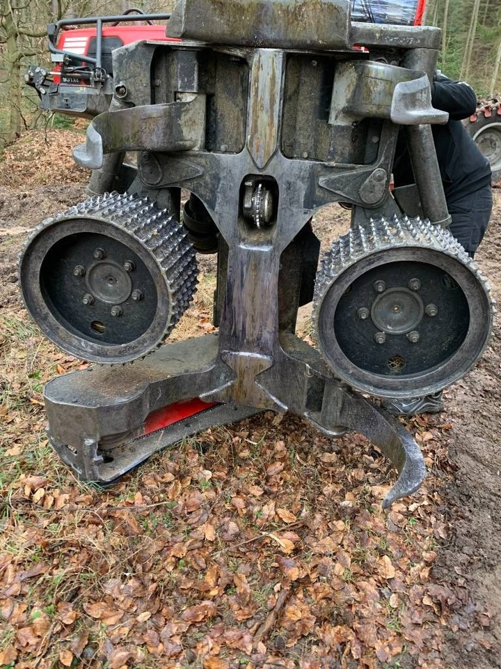 Komatsu S132  - Cabezal talador: foto 1 Komatsu S132  - Cabezal talador: foto 1