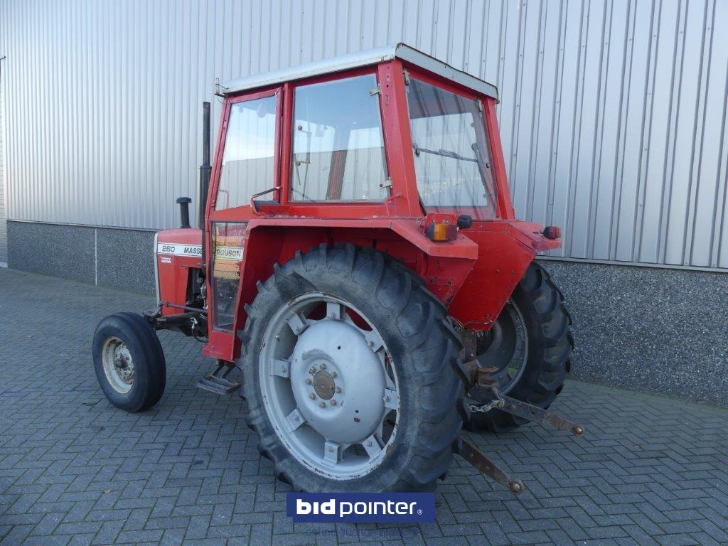 Massey Ferguson 260 with 4226 Hours and powersteering - Tractor: foto 4 Massey Ferguson 260 with 4226 Hours and powersteering - Tractor: foto 4