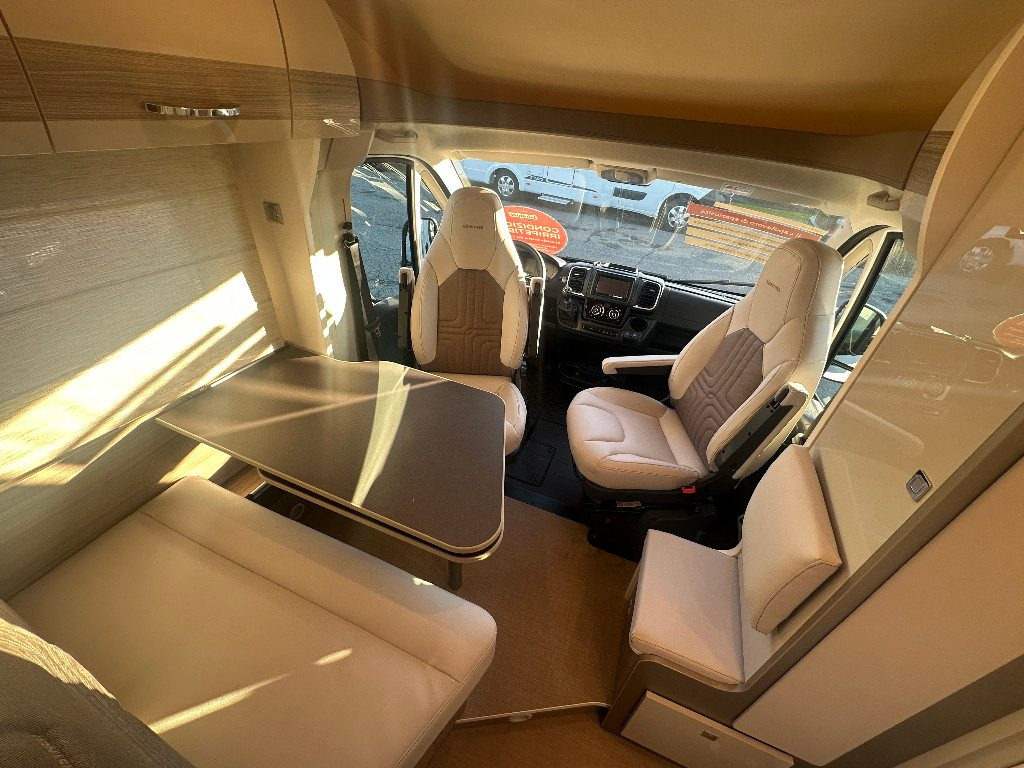 BURSTNER TRAVEL VAN T 590 G - Autocaravana perfilada: foto 3 BURSTNER TRAVEL VAN T 590 G - Autocaravana perfilada: foto 3