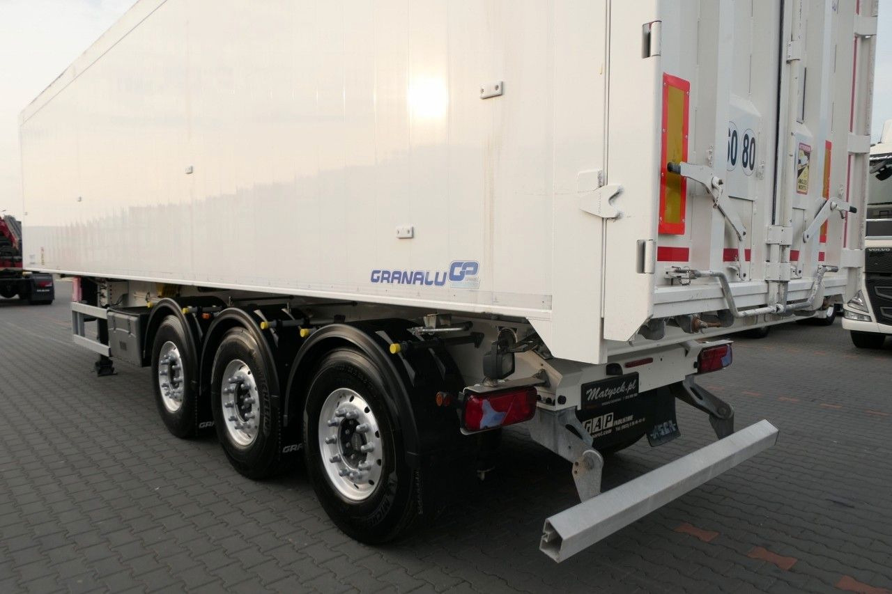 Benalu WYWROTKA 59 m3 / ALUFELGI / 2021 ROK / MAŁO UŻYW - Semirremolque volquete: foto 4 Benalu WYWROTKA 59 m3 / ALUFELGI / 2021 ROK / MAŁO UŻYW - Semirremolque volquete: foto 4