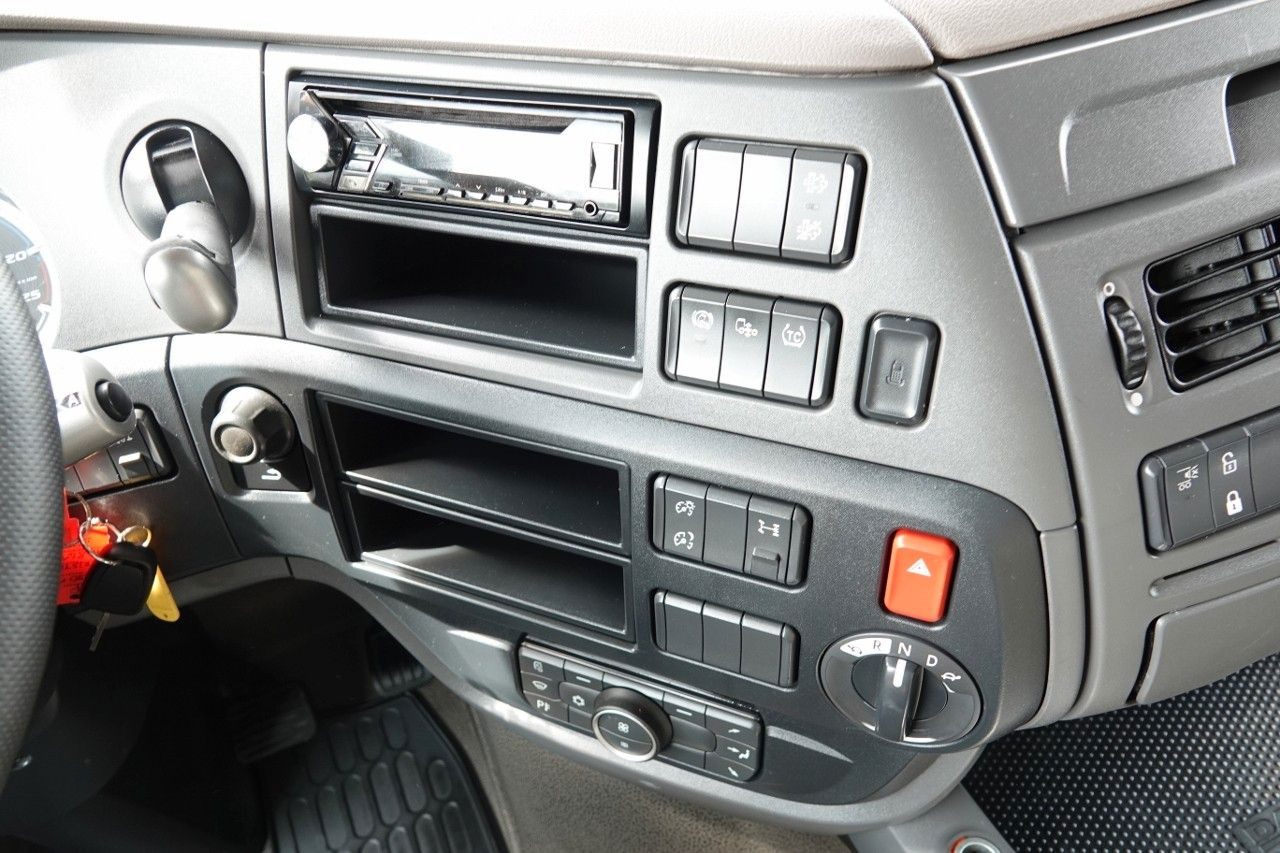 Cabeza tractora DAF XF 480 / SPACE CAB / 2018 R / SPROWADZONY / PO: foto 15 Cabeza tractora DAF XF 480 / SPACE CAB / 2018 R / SPROWADZONY / PO: foto 15