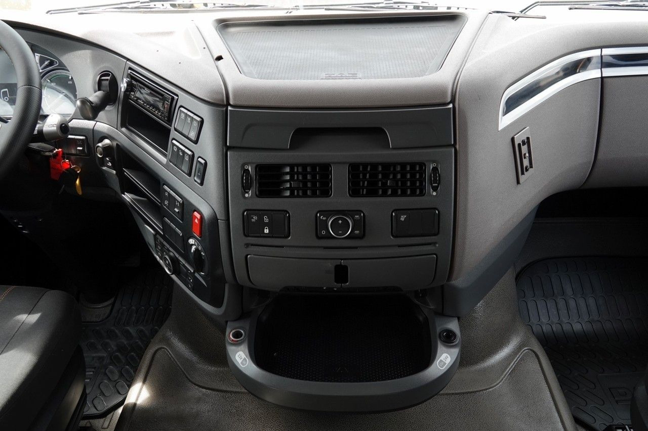 Cabeza tractora DAF XF 480 / SPACE CAB / 2018 R / SPROWADZONY / PO: foto 16 Cabeza tractora DAF XF 480 / SPACE CAB / 2018 R / SPROWADZONY / PO: foto 16