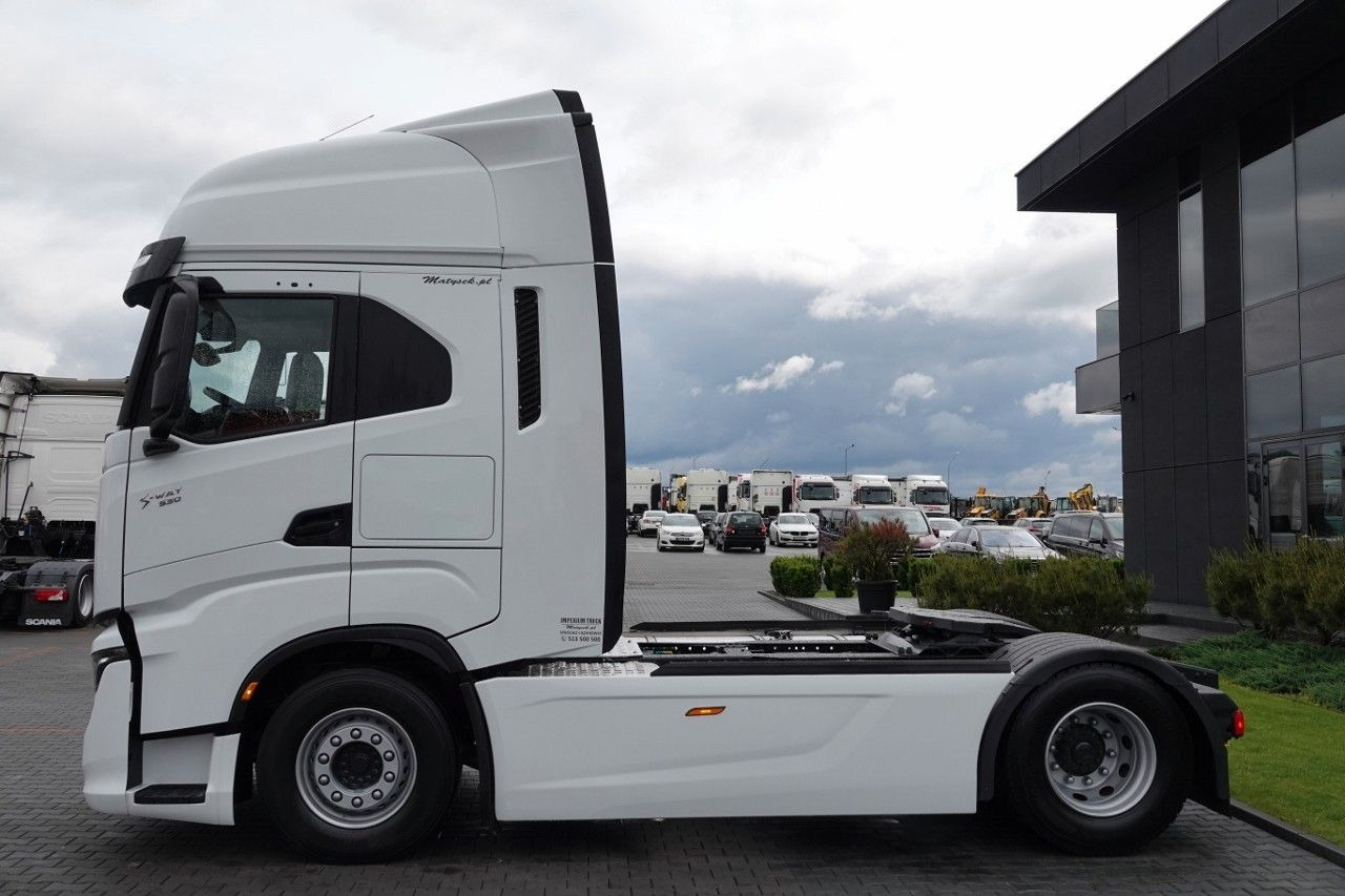 Iveco S-WAY / 530 / RETARDER / I-PARK COOL / 2022 ROK - Cabeza tractora: foto 3 Iveco S-WAY / 530 / RETARDER / I-PARK COOL / 2022 ROK - Cabeza tractora: foto 3