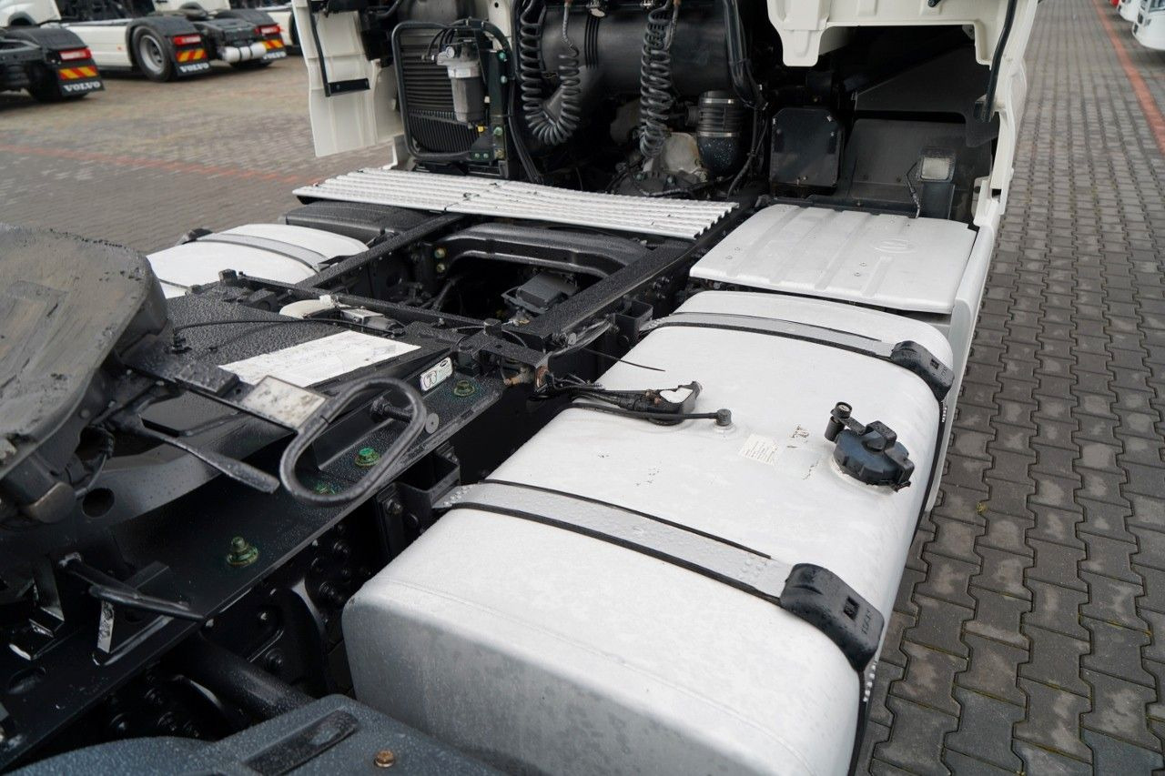 Cabeza tractora MAN TGX 18.470 / LOW DECK / MEGA / REGULOWANE SIODŁO: foto 11