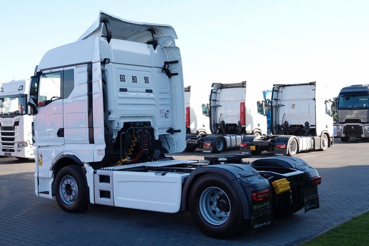 MAN TGX 18.470 / RETARDER / FULL AIRMATIC / NOWY MO MAN TGX 18.470 / RETARDER / FULL AIRMATIC / NOWY MO - Cabeza tractora: foto 3 MAN TGX 18.470 / RETARDER / FULL AIRMATIC / NOWY MO MAN TGX 18.470 / RETARDER / FULL AIRMATIC / NOWY MO - Cabeza tractora: foto 3