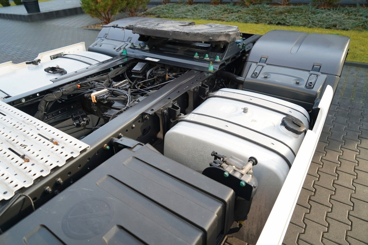 Cabeza tractora MAN TGX 18.510 / GM / RETARDER / NAVI / 2022 R: foto 13 Cabeza tractora MAN TGX 18.510 / GM / RETARDER / NAVI / 2022 R: foto 13