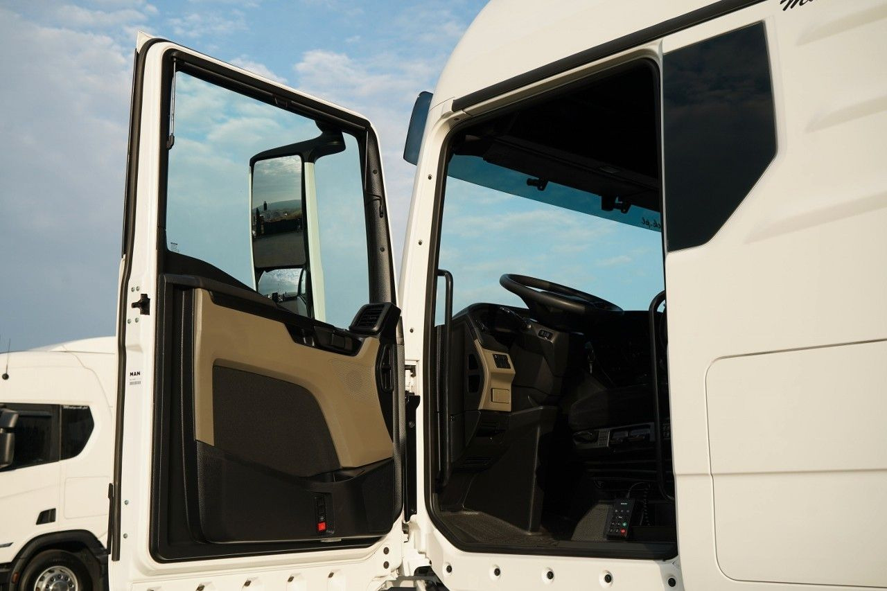 Cabeza tractora MAN TGX 18.510 / GM / RETARDER / NAVI / 2022 R: foto 23 Cabeza tractora MAN TGX 18.510 / GM / RETARDER / NAVI / 2022 R: foto 23