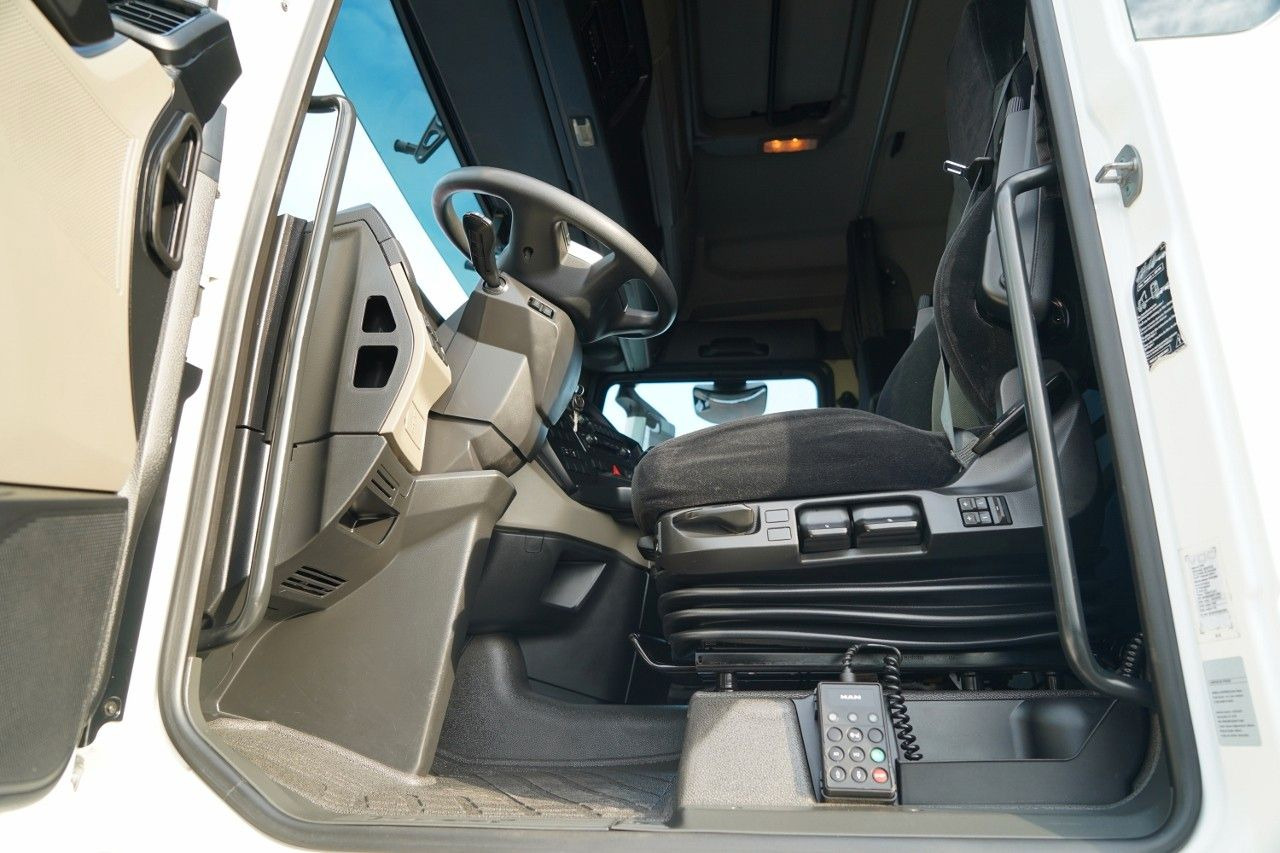 Cabeza tractora MAN TGX 18.510 / GM / RETARDER / NAVI / 2022 R: foto 24 Cabeza tractora MAN TGX 18.510 / GM / RETARDER / NAVI / 2022 R: foto 24
