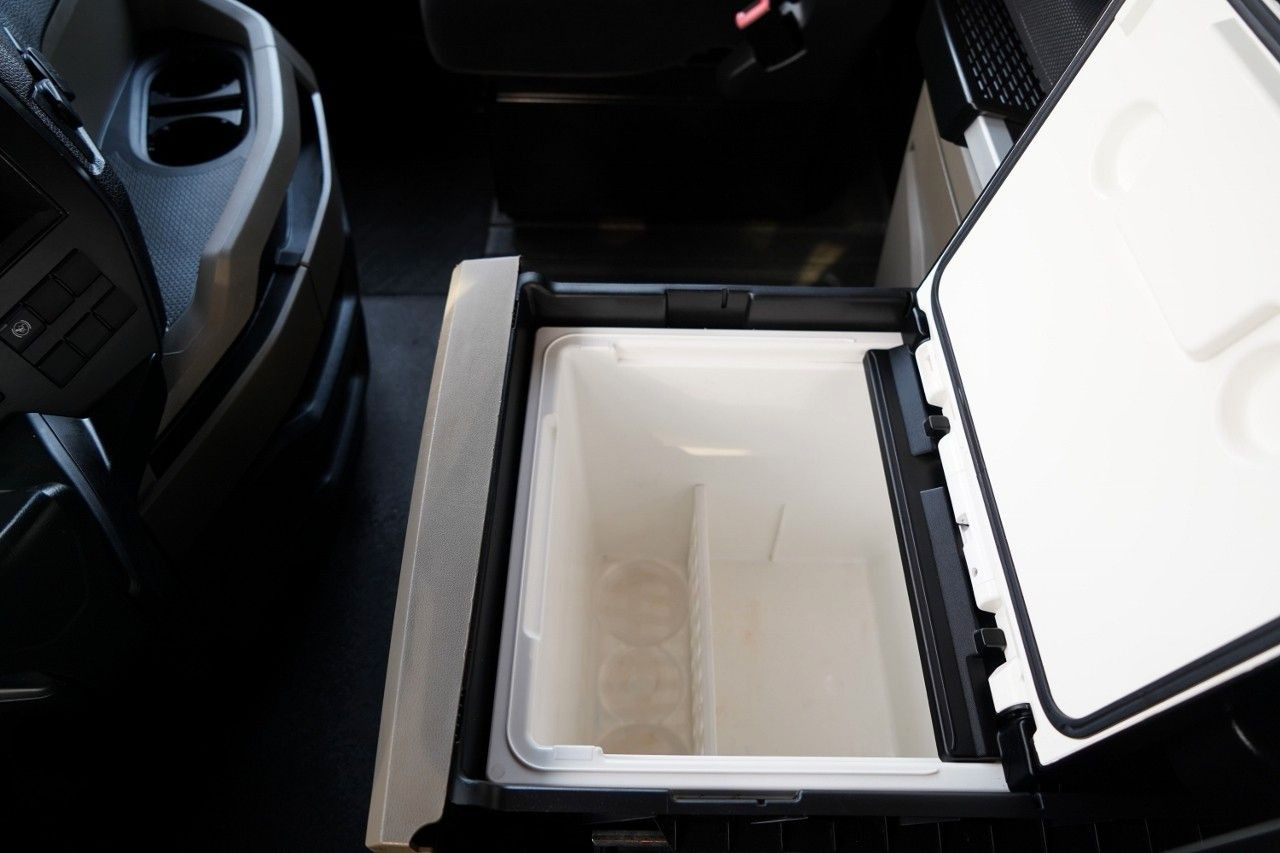 Cabeza tractora MAN TGX 18.510 / GM / RETARDER / NAVI / 2022 R: foto 27 Cabeza tractora MAN TGX 18.510 / GM / RETARDER / NAVI / 2022 R: foto 27