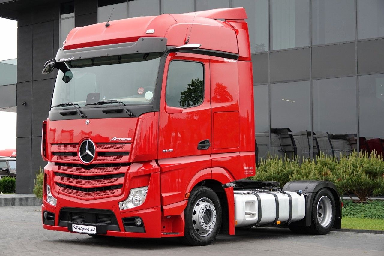 Mercedes-Benz ACTROS 1845 / LOW DECK / MEGA / BIG SPACE / PO K - Cabeza tractora: foto 1 Mercedes-Benz ACTROS 1845 / LOW DECK / MEGA / BIG SPACE / PO K - Cabeza tractora: foto 1