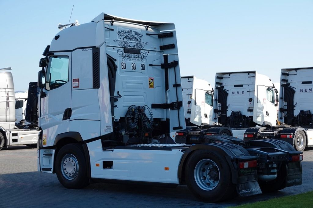 Renault T 520 / 13L / MAXISPACE / RETARDER / SALONKA Renault T 520 / 13L / MAXISPACE / RETARDER / SALONKA - Cabeza tractora: foto 3 Renault T 520 / 13L / MAXISPACE / RETARDER / SALONKA Renault T 520 / 13L / MAXISPACE / RETARDER / SALONKA - Cabeza tractora: foto 3