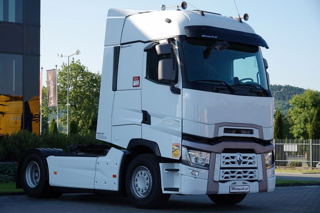 Renault T 520 / 13L / MAXISPACE / RETARDER / SALONKA Renault T 520 / 13L / MAXISPACE / RETARDER / SALONKA - Cabeza tractora: foto 1 Renault T 520 / 13L / MAXISPACE / RETARDER / SALONKA Renault T 520 / 13L / MAXISPACE / RETARDER / SALONKA - Cabeza tractora: foto 1