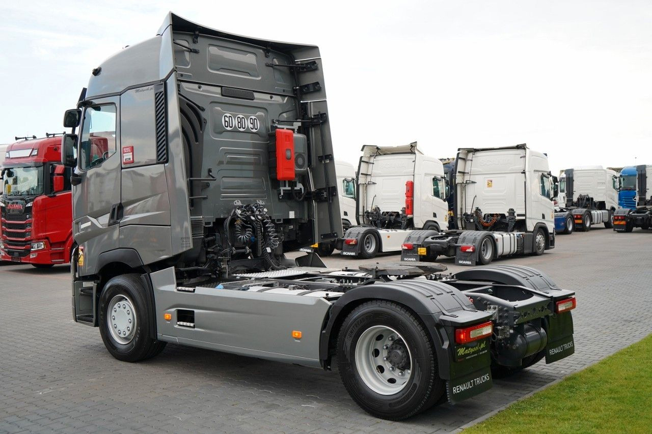 Renault T480 / 13 L / RETARDER / I-PARK COOL / OPONY Renault T480 / 13 L / RETARDER / I-PARK COOL / OPONY - Cabeza tractora: foto 4 Renault T480 / 13 L / RETARDER / I-PARK COOL / OPONY Renault T480 / 13 L / RETARDER / I-PARK COOL / OPONY - Cabeza tractora: foto 4