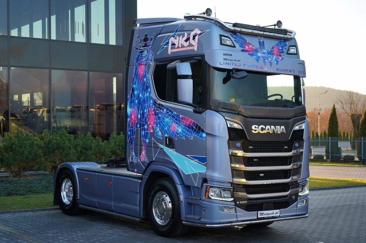 Scania S 580 / V8 / ORGINALNA EDYCJA LIMITED / NR 010 / - Cabeza tractora: foto 4 Scania S 580 / V8 / ORGINALNA EDYCJA LIMITED / NR 010 / - Cabeza tractora: foto 4