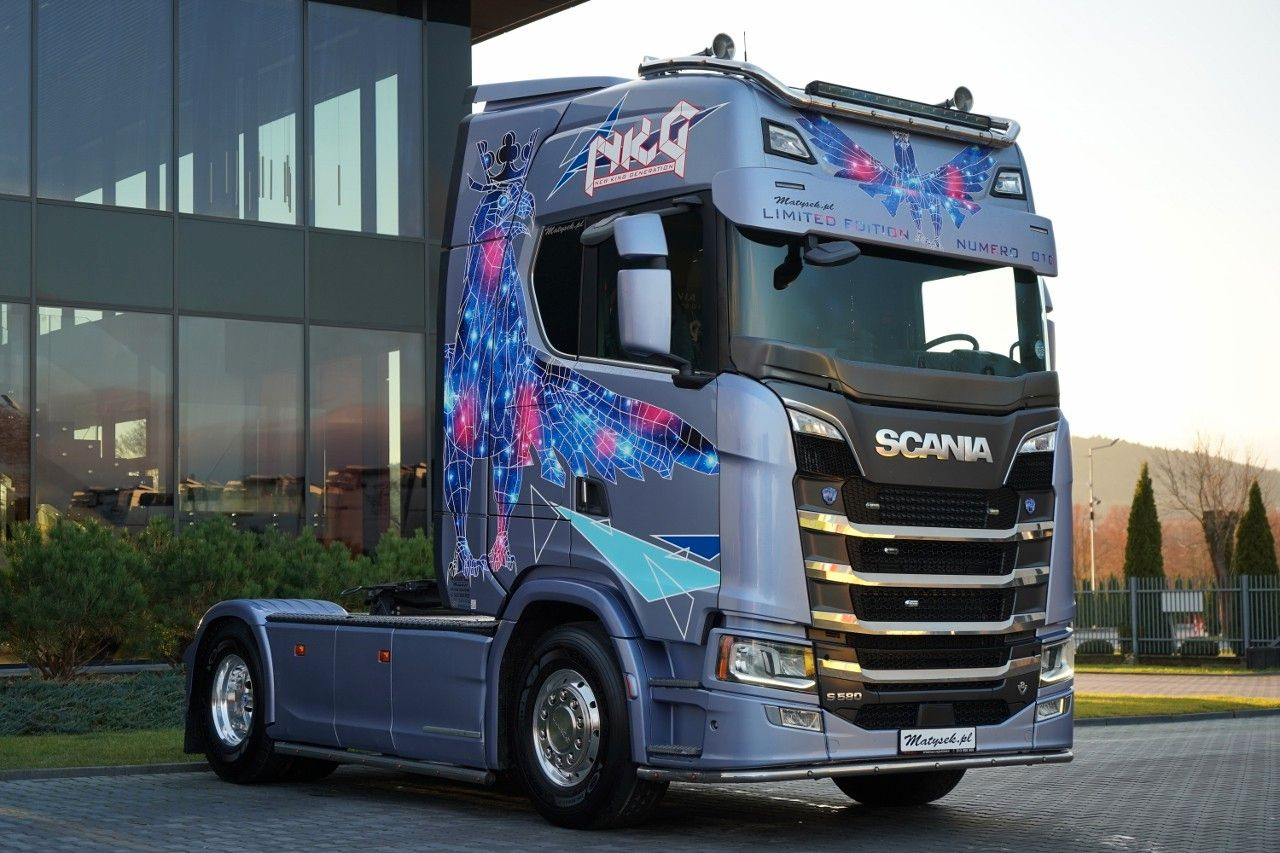 Scania S 580 / V8 / ORGINALNA EDYCJA LIMITED / NR 010 / - Cabeza tractora: foto 5 Scania S 580 / V8 / ORGINALNA EDYCJA LIMITED / NR 010 / - Cabeza tractora: foto 5