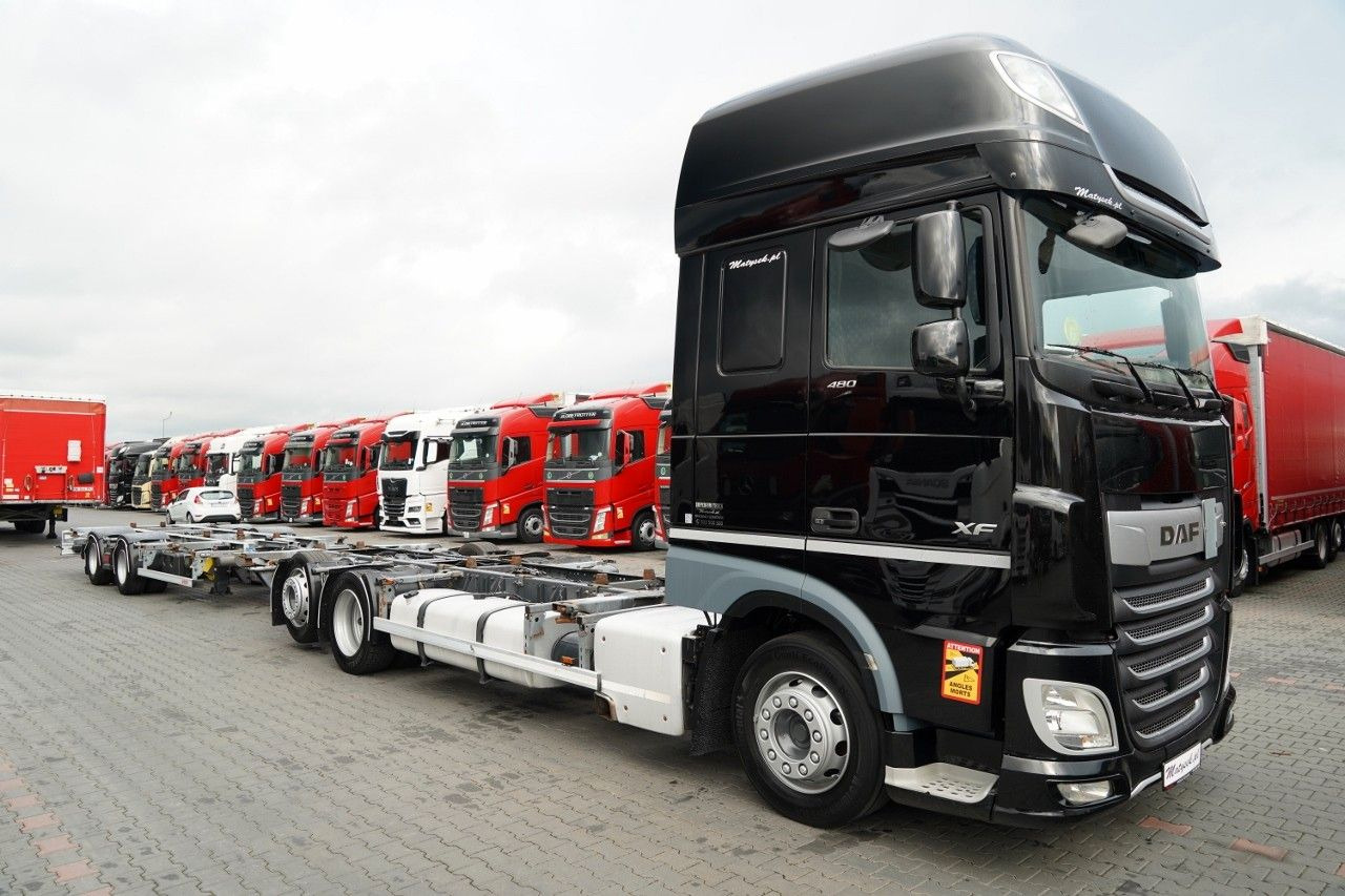 DAF XF 480 / BDF / 6X2 / ZESTAW TANDEM / SSC / I-PA - Camión portacontenedore/ Intercambiable: foto 5 DAF XF 480 / BDF / 6X2 / ZESTAW TANDEM / SSC / I-PA - Camión portacontenedore/ Intercambiable: foto 5