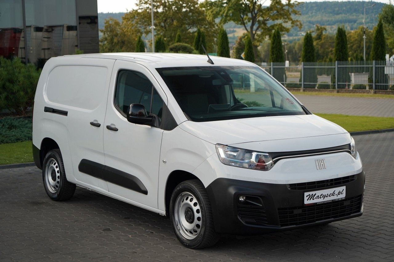 Fiat DOBLO / FURGON / BLASZAK / 2023 R / SPROWADZON - Furgoneta pequeña: foto 2 Fiat DOBLO / FURGON / BLASZAK / 2023 R / SPROWADZON - Furgoneta pequeña: foto 2
