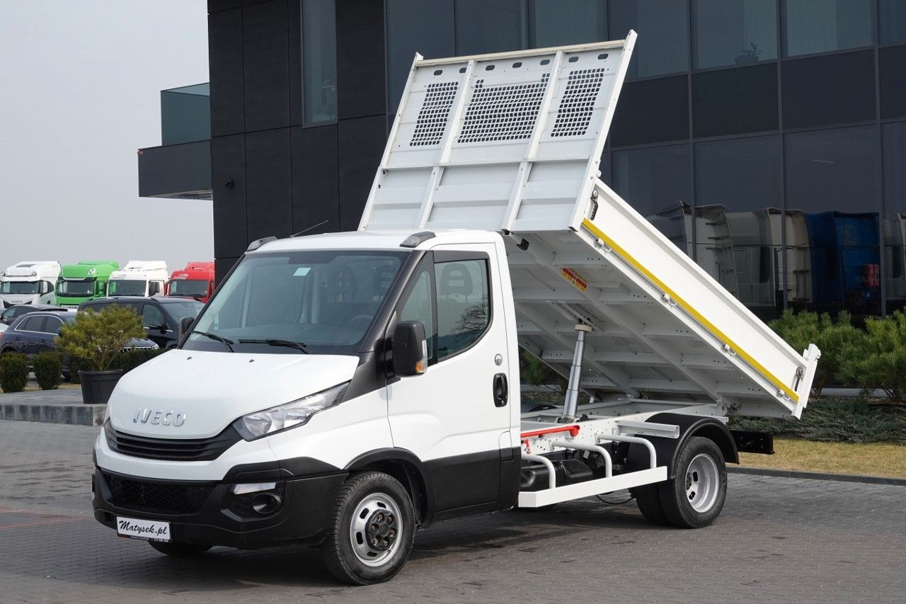 Iveco DAILY / 2,3 D - Furgoneta basculante: foto 3 Iveco DAILY / 2,3 D - Furgoneta basculante: foto 3