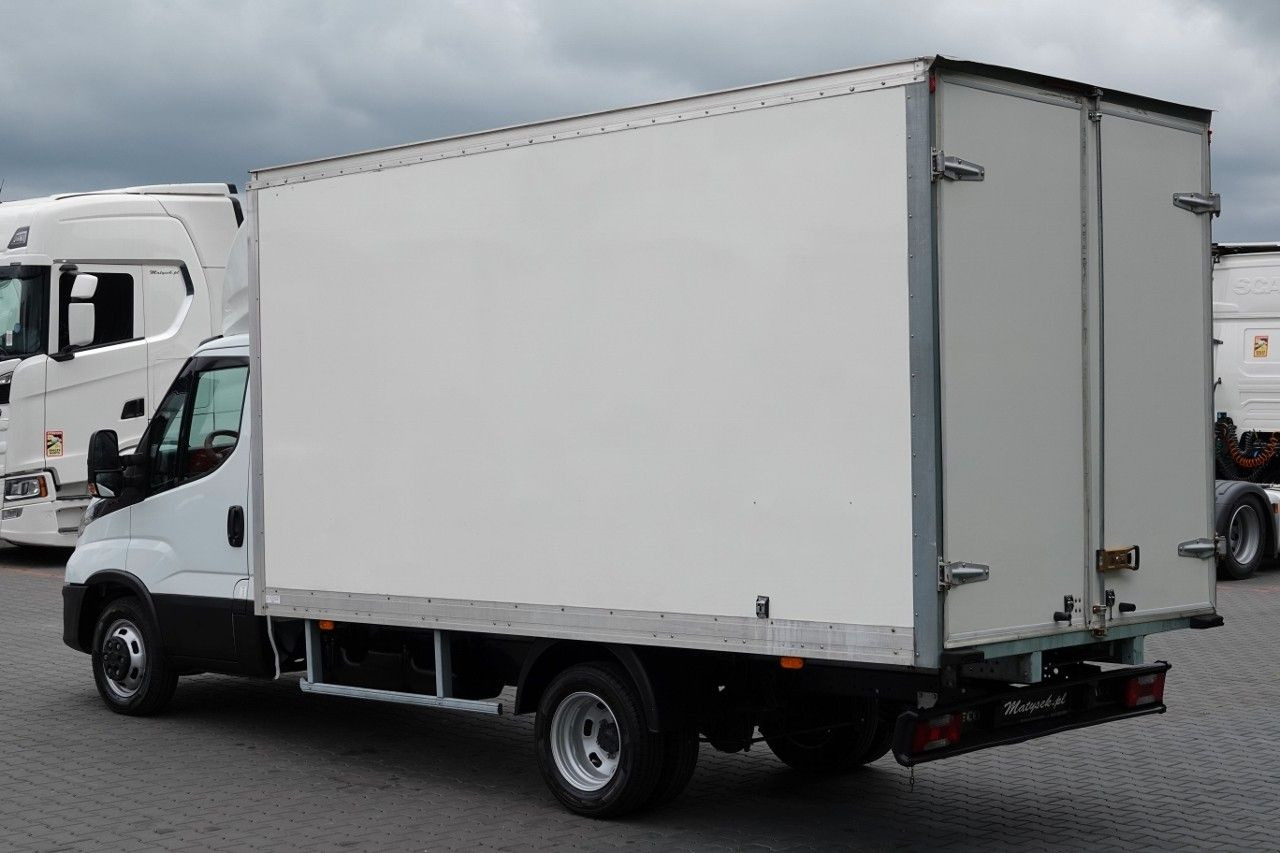 Iveco DAILY 3,0 D / KONTENER / 2020 ROK /BLIŹNIAK / SP - Furgoneta frigorifica: foto 4 Iveco DAILY 3,0 D / KONTENER / 2020 ROK /BLIŹNIAK / SP - Furgoneta frigorifica: foto 4