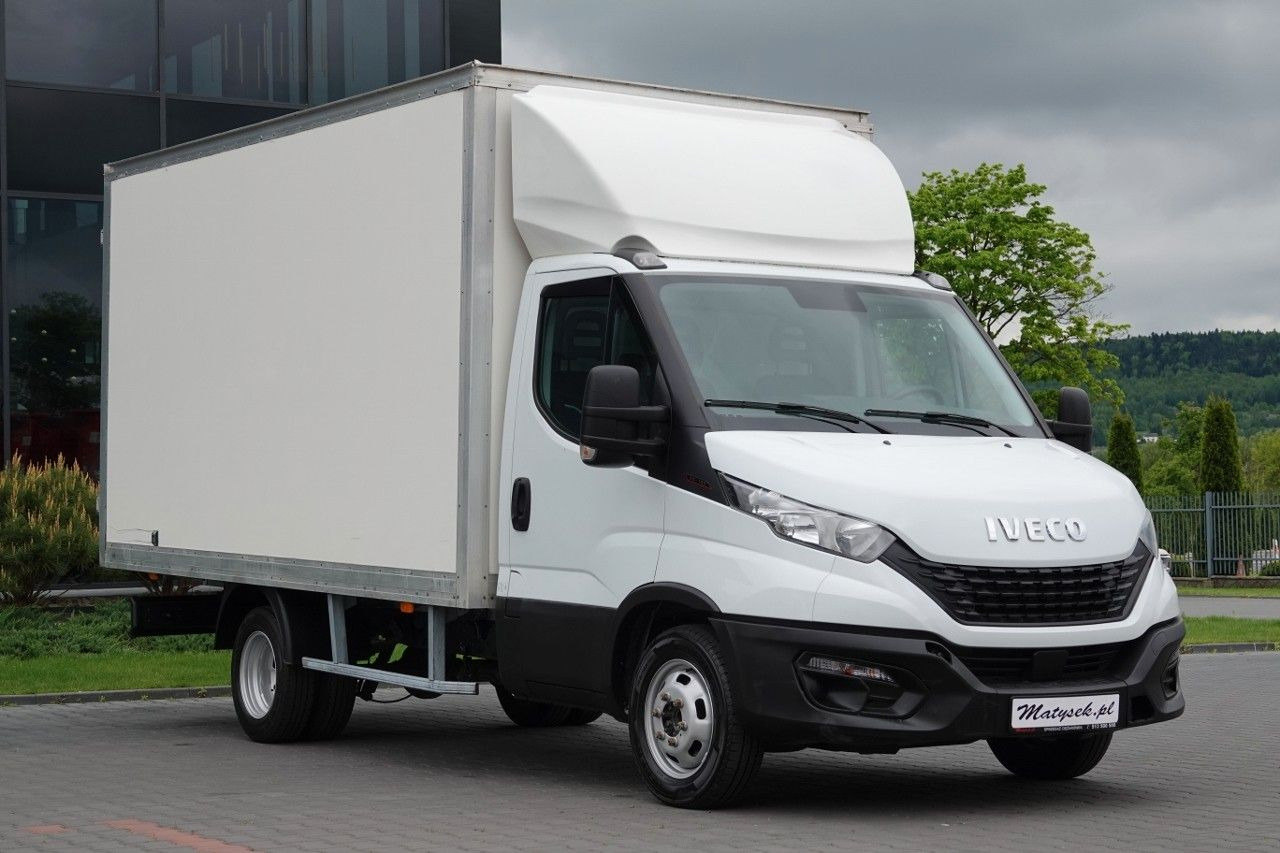 Iveco DAILY 3,0 D / KONTENER / 2020 ROK /BLIŹNIAK / SP - Furgoneta frigorifica: foto 1 Iveco DAILY 3,0 D / KONTENER / 2020 ROK /BLIŹNIAK / SP - Furgoneta frigorifica: foto 1