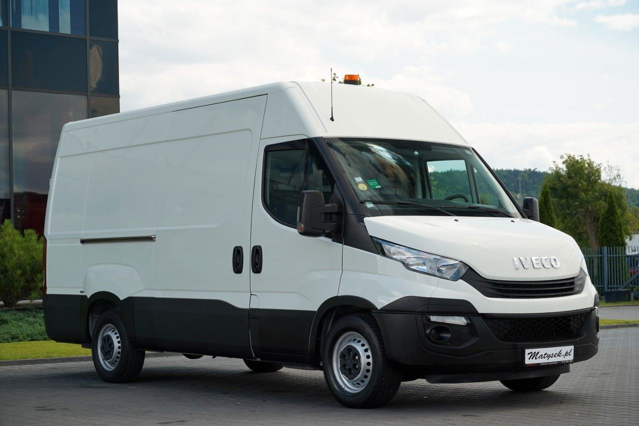 Iveco DAILY 35-140 / BLASZAK / MOBILNY WARSZTAT / PRZ - Furgón: foto 2 Iveco DAILY 35-140 / BLASZAK / MOBILNY WARSZTAT / PRZ - Furgón: foto 2