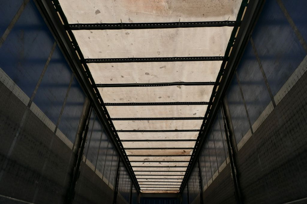 Semirremolque lona Krone FIRANKA / STANDARD / SAF / SPROWADZONA Krone FIRANKA / STANDARD / SAF / SPROWADZONA: foto 15 Semirremolque lona Krone FIRANKA / STANDARD / SAF / SPROWADZONA Krone FIRANKA / STANDARD / SAF / SPROWADZONA: foto 15