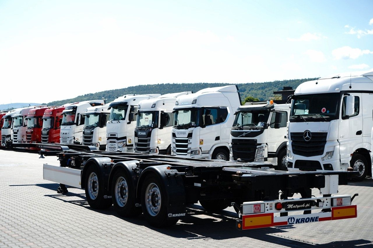 Krone / NACZEPA PODKONTENEROWA / MAŁO UŻYWANA / UNIWER - Semirremolque portacontenedore/ Intercambiable: foto 5 Krone / NACZEPA PODKONTENEROWA / MAŁO UŻYWANA / UNIWER - Semirremolque portacontenedore/ Intercambiable: foto 5