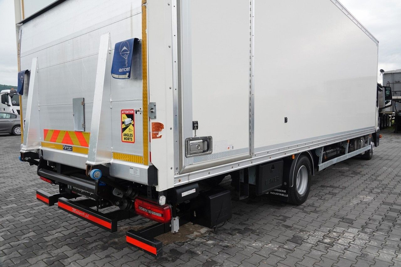 Camión caja cerrada MAN PO KONTRAKCIE SERWISOWYM: foto 7