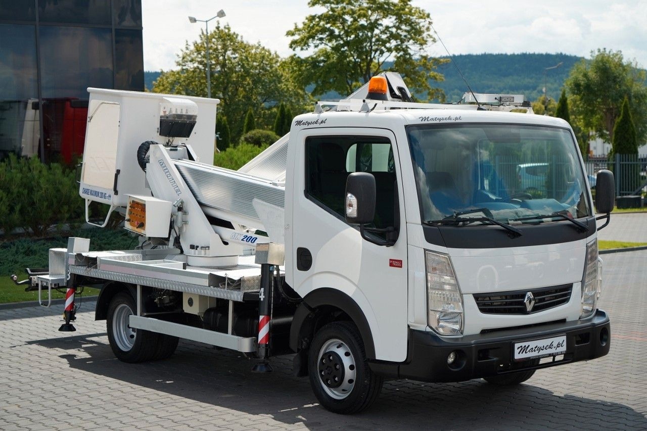 Renault MAXITY / ZWYŻKA 20 METRÓW / PODNOŚNIK KOSZOWY MU - Camión con plataforma elevadora: foto 4 Renault MAXITY / ZWYŻKA 20 METRÓW / PODNOŚNIK KOSZOWY MU - Camión con plataforma elevadora: foto 4