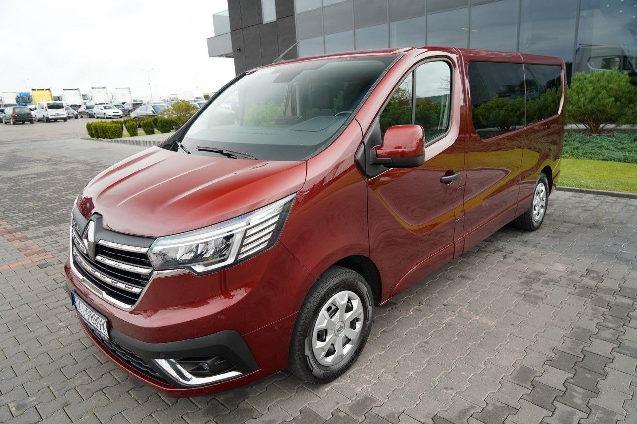 Renault TRAFIC III / BUS / 9 MIEJSC / 2022 ROK / PIERWSZ - Furgoneta de pasajeros: foto 2 Renault TRAFIC III / BUS / 9 MIEJSC / 2022 ROK / PIERWSZ - Furgoneta de pasajeros: foto 2