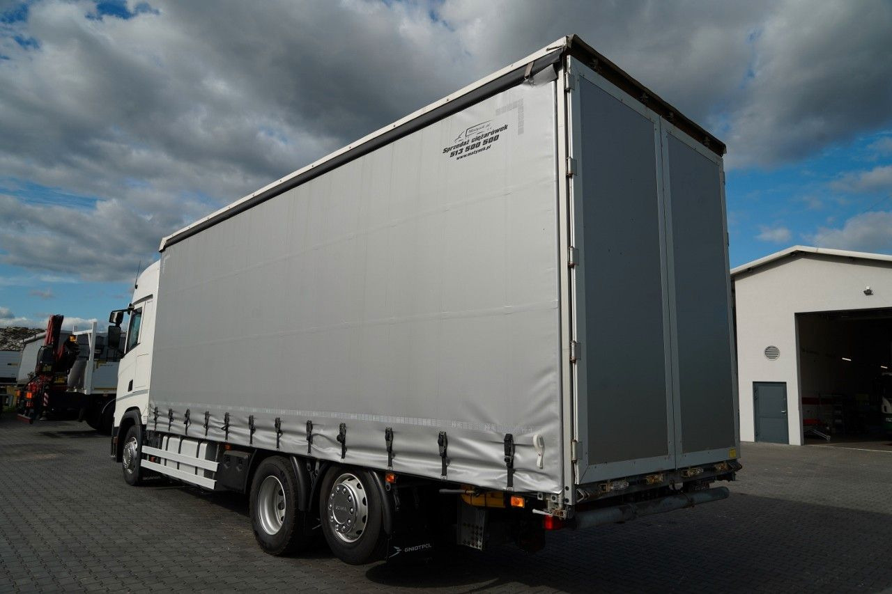 Scania S 450 / SOLÓWKA / 6X2 / OŚ PODNOSZONA / 2019 / - Camión lona: foto 4 Scania S 450 / SOLÓWKA / 6X2 / OŚ PODNOSZONA / 2019 / - Camión lona: foto 4