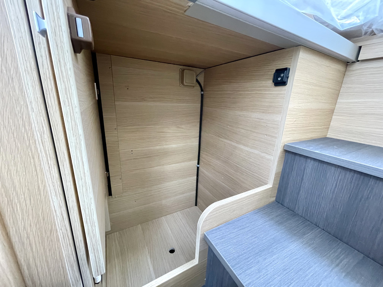 Leasing de ADRIA Matrix 670 SL ADRIA Matrix 670 SL: foto 12