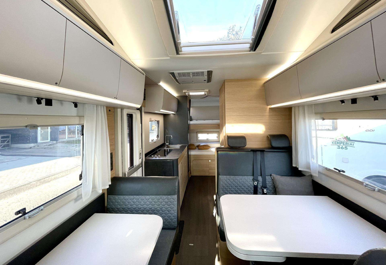 Adria Coral XL 650DK - Autocaravana capuchina: foto 4 Adria Coral XL 650DK - Autocaravana capuchina: foto 4