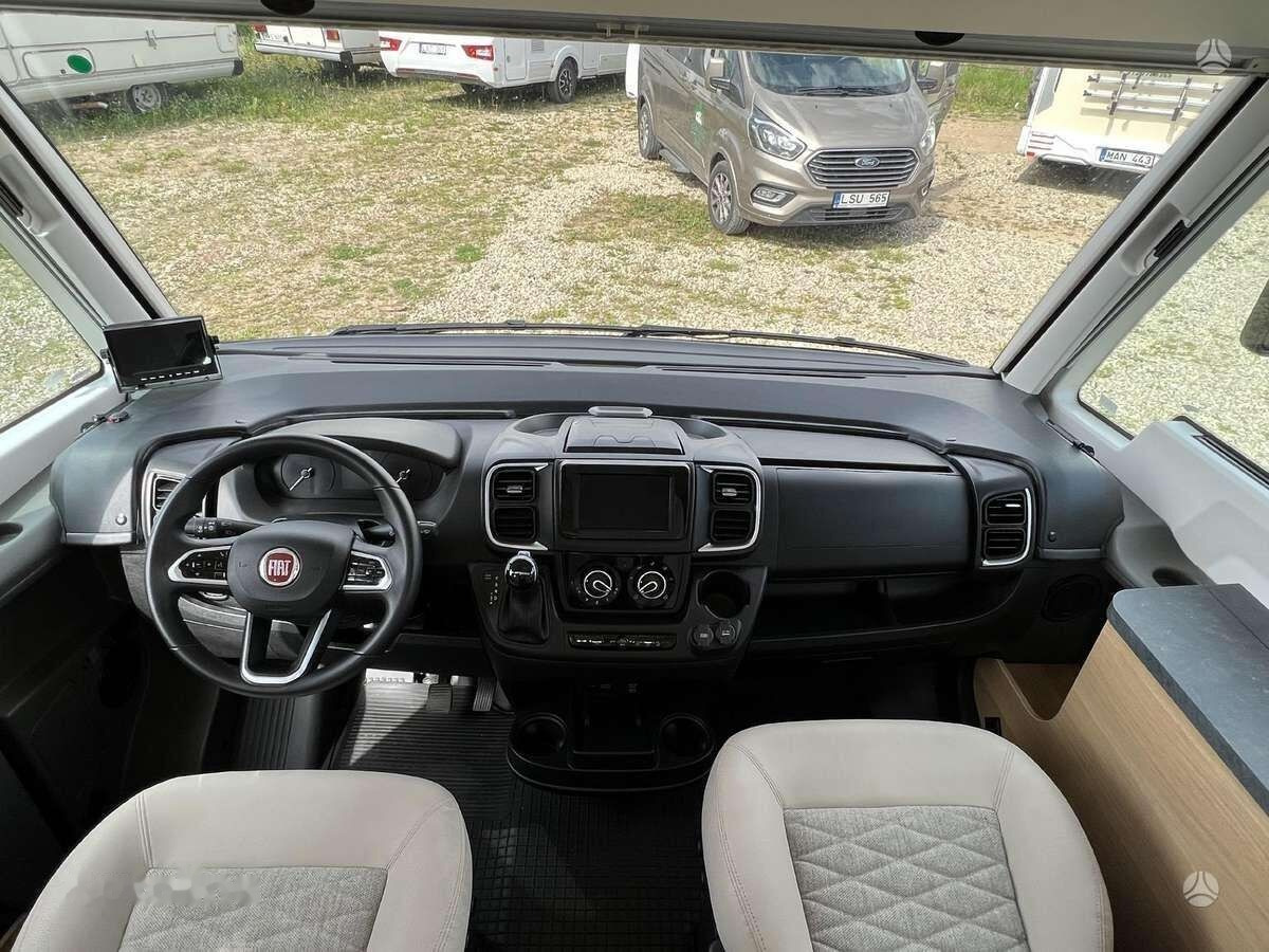 Autocaravana Adria Sonic Plus: foto 12