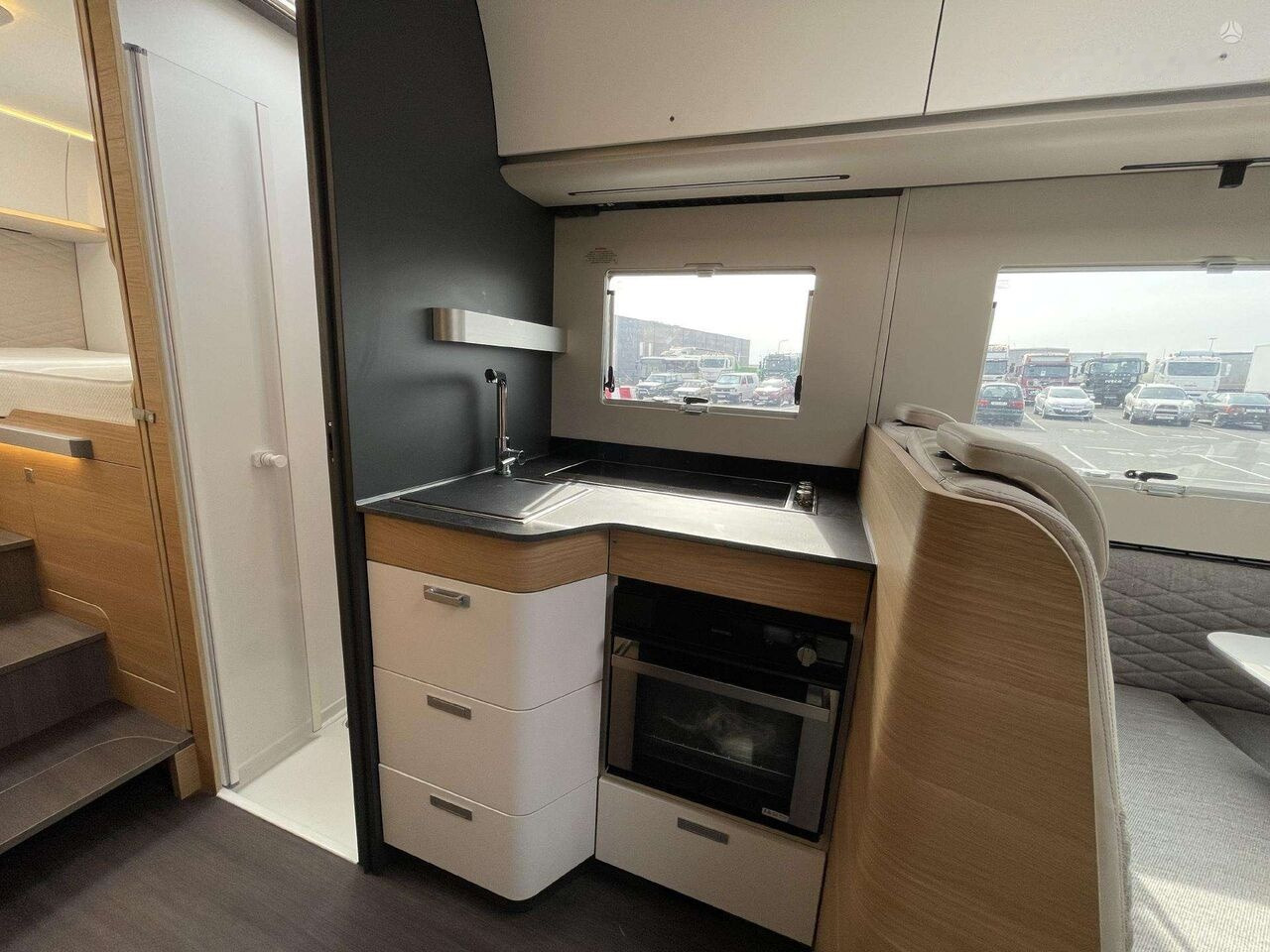 Autocaravana Adria Sonic Plus: foto 7