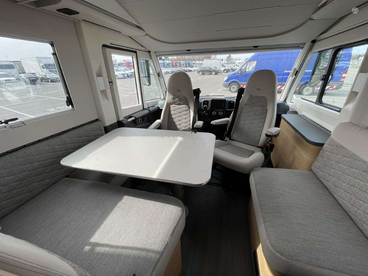 Autocaravana Adria Sonic Plus: foto 6