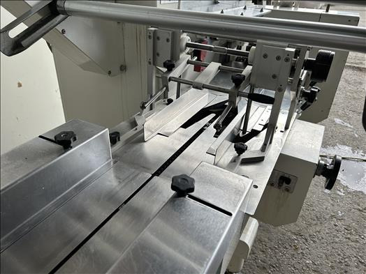 Record Panda1000 Flow wrapper - Maquinaria de embalaje: foto 3 Record Panda1000 Flow wrapper - Maquinaria de embalaje: foto 3