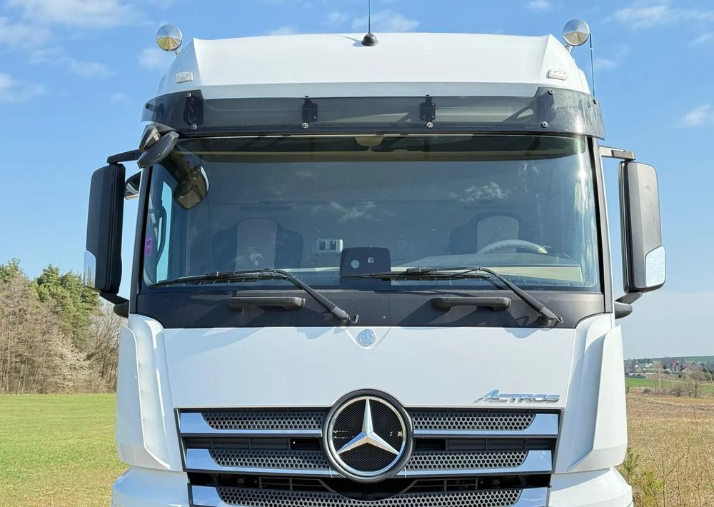Mercedes-Benz ACTROS 1853/1845/E6/BIG SPACE/STANDARD/2019/ALUSY/NISKI PRZEBIEG/ - Cabeza tractora: foto 4 Mercedes-Benz ACTROS 1853/1845/E6/BIG SPACE/STANDARD/2019/ALUSY/NISKI PRZEBIEG/ - Cabeza tractora: foto 4