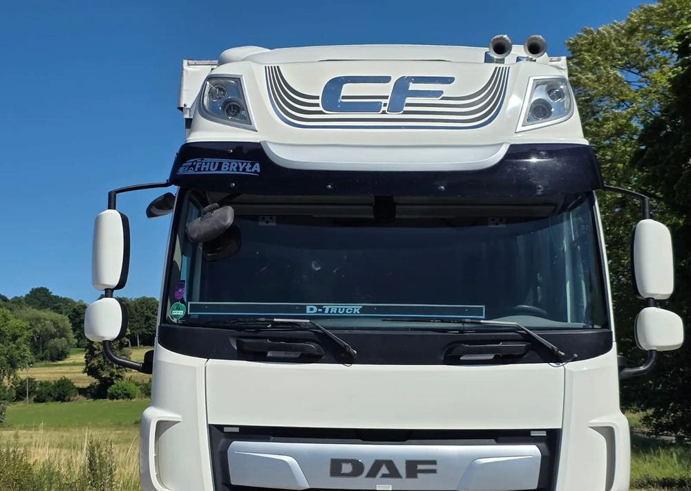 DAF CF290/CF320/FIRANKA/WINDA DHOLLANDIA / E6/JEDEN WŁAŚCICIEL/SPROWADZONY/22PALETY/2019/PODNOSZONY DACH/ JAK NOWY - Camión lona: foto 4 DAF CF290/CF320/FIRANKA/WINDA DHOLLANDIA / E6/JEDEN WŁAŚCICIEL/SPROWADZONY/22PALETY/2019/PODNOSZONY DACH/ JAK NOWY - Camión lona: foto 4