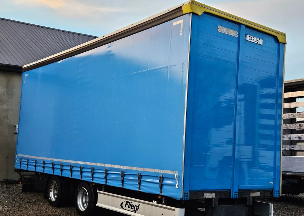 Fliegl PRZYCZEPA CIĘŻAROWA / 60m3 / 2 SZT IDENTYCZNE / OSIE BPW / HAMULCE TARCZOWE // 3M WYSOKA / TANDEM / 2 OSIE / 19 PALET / DOLNY SPRZĘG / 18 TON DMC / 13 TON ŁADOWNOŚĆ - Remolque con toldo: foto 1 Fliegl PRZYCZEPA CIĘŻAROWA / 60m3 / 2 SZT IDENTYCZNE / OSIE BPW / HAMULCE TARCZOWE // 3M WYSOKA / TANDEM / 2 OSIE / 19 PALET / DOLNY SPRZĘG / 18 TON DMC / 13 TON ŁADOWNOŚĆ - Remolque con toldo: foto 1