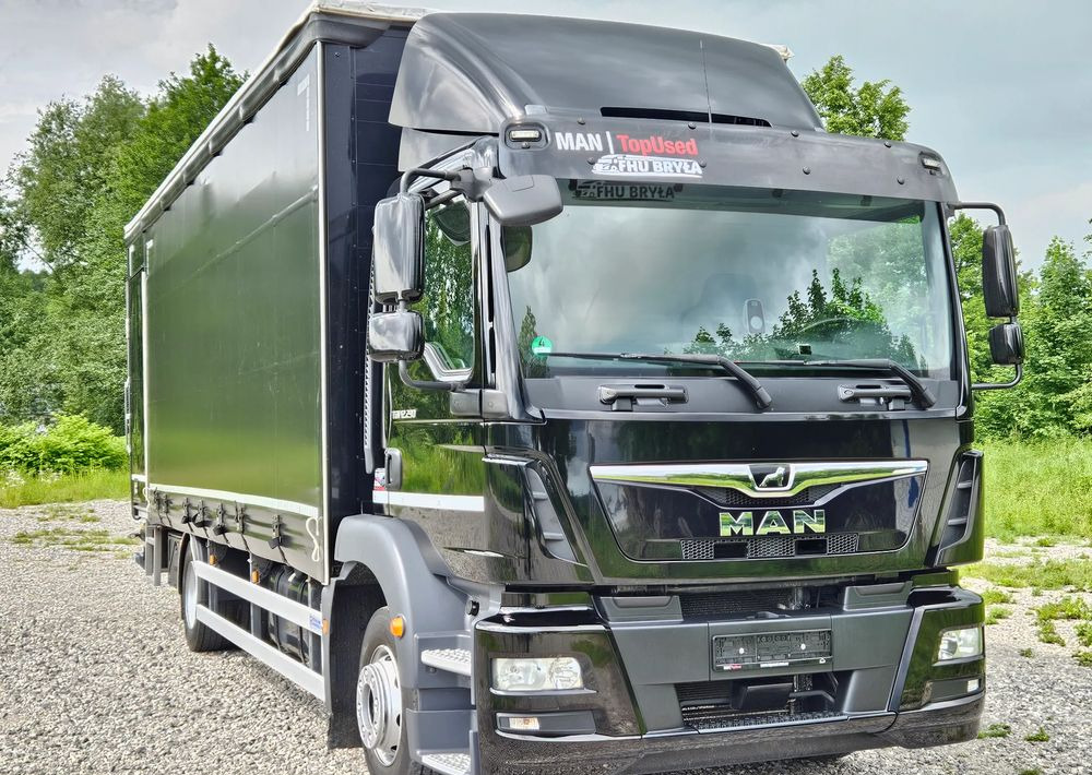 MAN TGM 12.290/15.290/E6/FIRANKA/BOCZNE DRZWI/BURTO-FIRANKA/18PALET/WINDA/NISKI PRZEBIEG/2018/CAŁY NA PODUSZKACH/SERWISOWANY - Camión lona: foto 2 MAN TGM 12.290/15.290/E6/FIRANKA/BOCZNE DRZWI/BURTO-FIRANKA/18PALET/WINDA/NISKI PRZEBIEG/2018/CAŁY NA PODUSZKACH/SERWISOWANY - Camión lona: foto 2