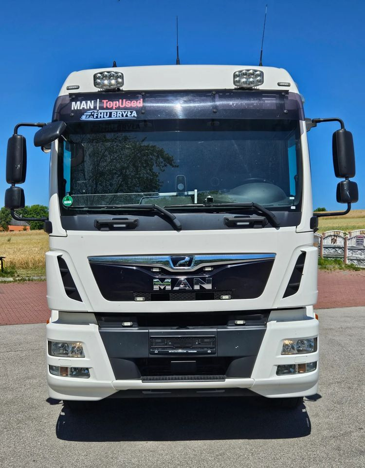 MAN TGM 15.290/E6/FIRANKA/BURTO-FIRANKA/SZKOŁA JAZDY/MAŁY ROZSTAW OSI/16PALET/WINDA/NISKI PRZEBIEG/2019/SERWISOWANY/JAK NOWY - Camión lona: foto 3 MAN TGM 15.290/E6/FIRANKA/BURTO-FIRANKA/SZKOŁA JAZDY/MAŁY ROZSTAW OSI/16PALET/WINDA/NISKI PRZEBIEG/2019/SERWISOWANY/JAK NOWY - Camión lona: foto 3