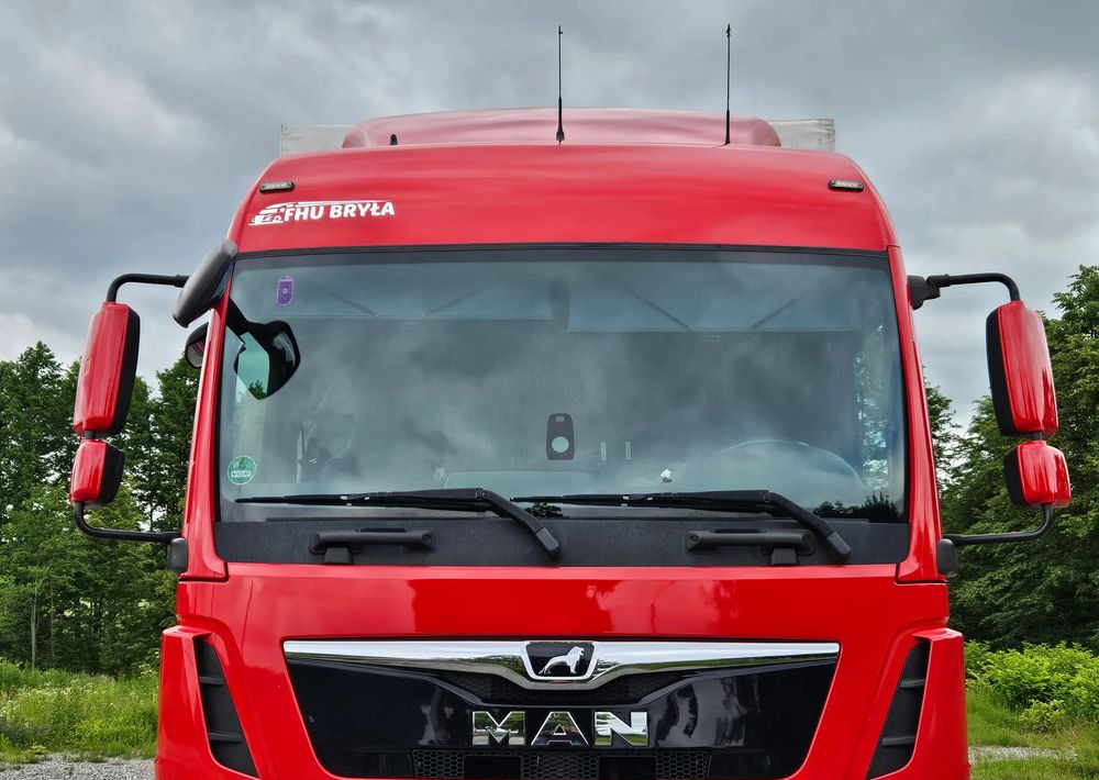 MAN TGM 18.290/15.290/E6/21PALET/9400 ŁADOWNOŚĆ/SERWISOWANY/NISKI PRZEBIEG/WINDA/FIRANKA/SPROWADZONY/2019/NISKI PRZEBIEG/PIERWSZY WŁAŚCICIEL/ - Camión lona: foto 3 MAN TGM 18.290/15.290/E6/21PALET/9400 ŁADOWNOŚĆ/SERWISOWANY/NISKI PRZEBIEG/WINDA/FIRANKA/SPROWADZONY/2019/NISKI PRZEBIEG/PIERWSZY WŁAŚCICIEL/ - Camión lona: foto 3