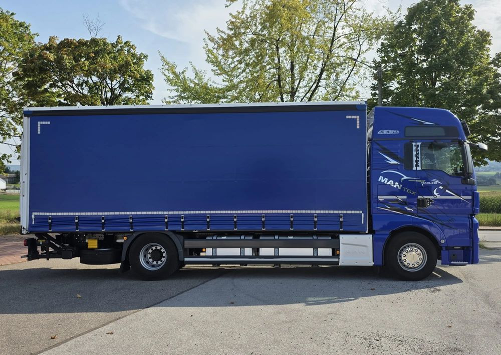 Camión lona MAN TGX 18.430 / FIRANKA / WINDA / KLIMA POSTOJOWA / 300TYŚ PRZEBIEG / 2020 /E6 / KLIMA POSTOJOWA / SPROWADZONY / JAK NOWY / AUTOMAT: foto 7 Camión lona MAN TGX 18.430 / FIRANKA / WINDA / KLIMA POSTOJOWA / 300TYŚ PRZEBIEG / 2020 /E6 / KLIMA POSTOJOWA / SPROWADZONY / JAK NOWY / AUTOMAT: foto 7