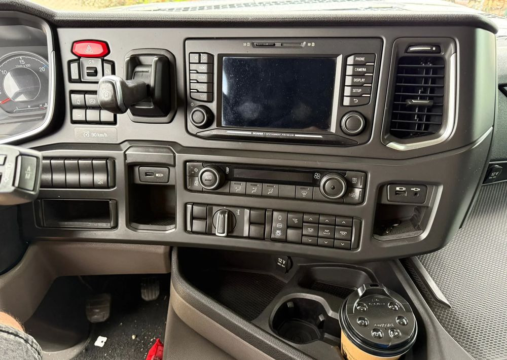 Camión chasis Scania G450 / G410 / BDF / RAMA / E6 / CAŁA NA PODUSZKACH / ROZSTAW OSI 5.5M / LAWETA / DO ŻYWCA / DO BYDŁA / SKÓRY / DO ZABUDOWY / SPROWADZONA: foto 17