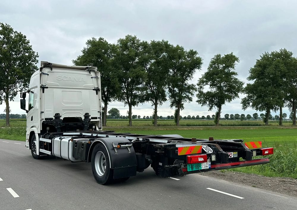 Camión chasis Scania G450 / G410 / BDF / RAMA / E6 / CAŁA NA PODUSZKACH / ROZSTAW OSI 5.5M / LAWETA / DO ŻYWCA / DO BYDŁA / SKÓRY / DO ZABUDOWY / SPROWADZONA: foto 15