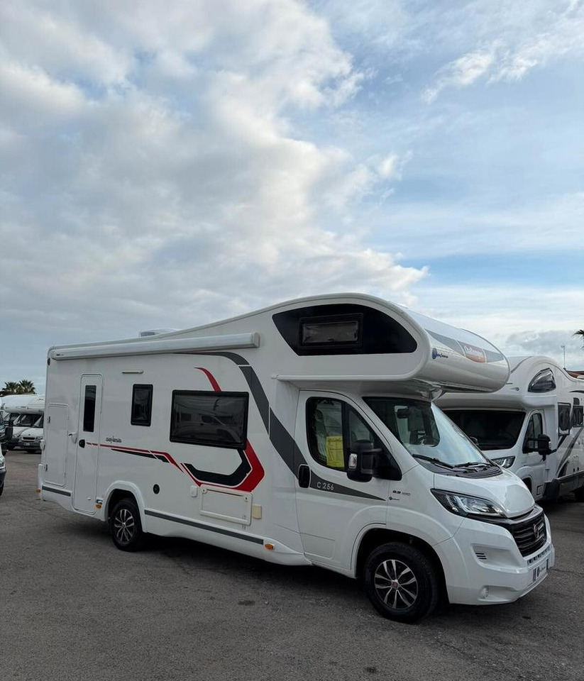Challenger C 256 - Autocaravana capuchina: foto 2 Challenger C 256 - Autocaravana capuchina: foto 2