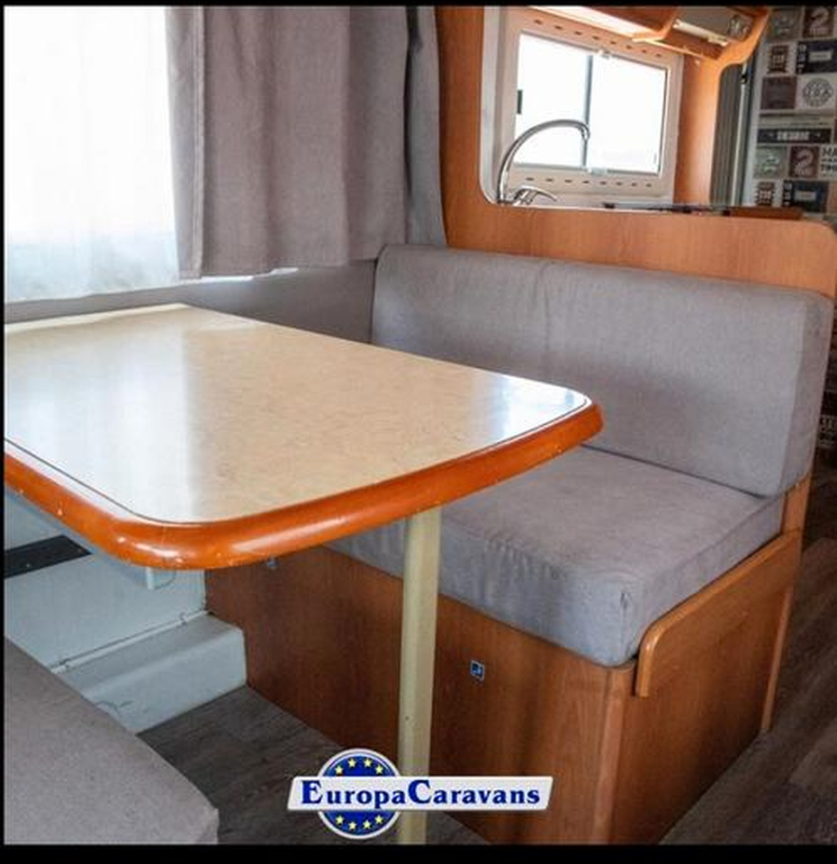 Elnagh doral 115 - Autocaravana capuchina: foto 4 Elnagh doral 115 - Autocaravana capuchina: foto 4