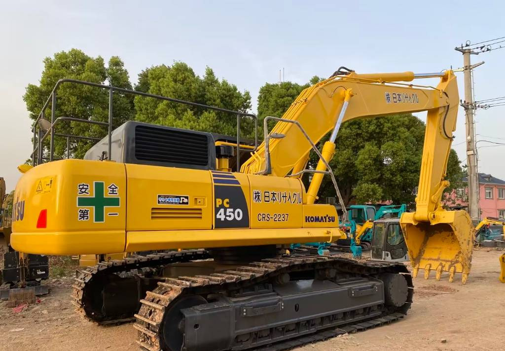 KOMATSU PC 450-8 - Excavadora de cadenas: foto 2 KOMATSU PC 450-8 - Excavadora de cadenas: foto 2